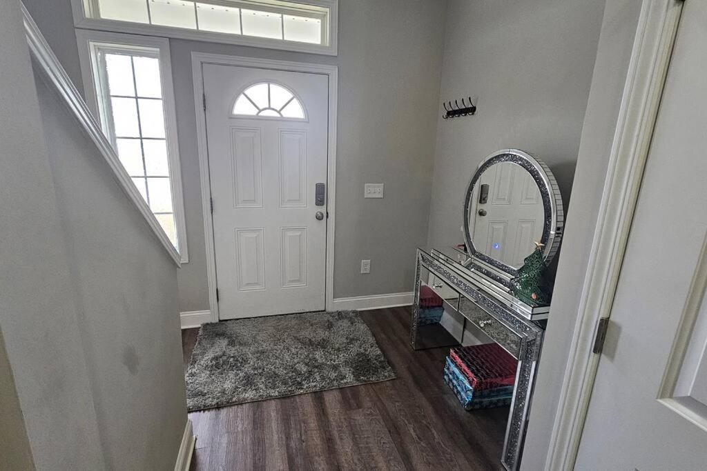 Gorgeous 3 Bedroom Home With Cable Tv In All Rooms & Free Wi-Fi コンコード エクステリア 写真